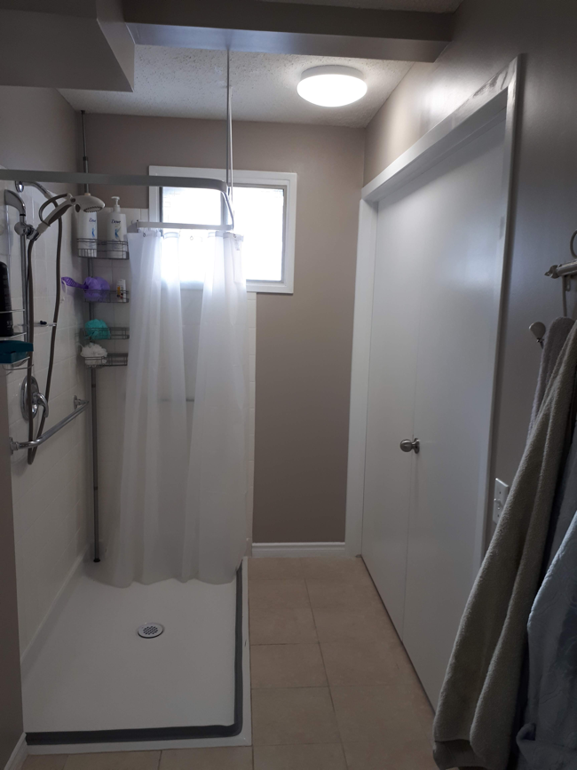 AccessibleBathReno LongView