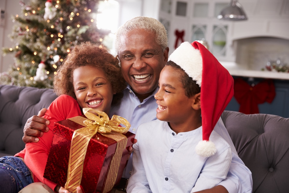 Gifting Your Elderly Loved Ones With Safe Holiday Celebrations