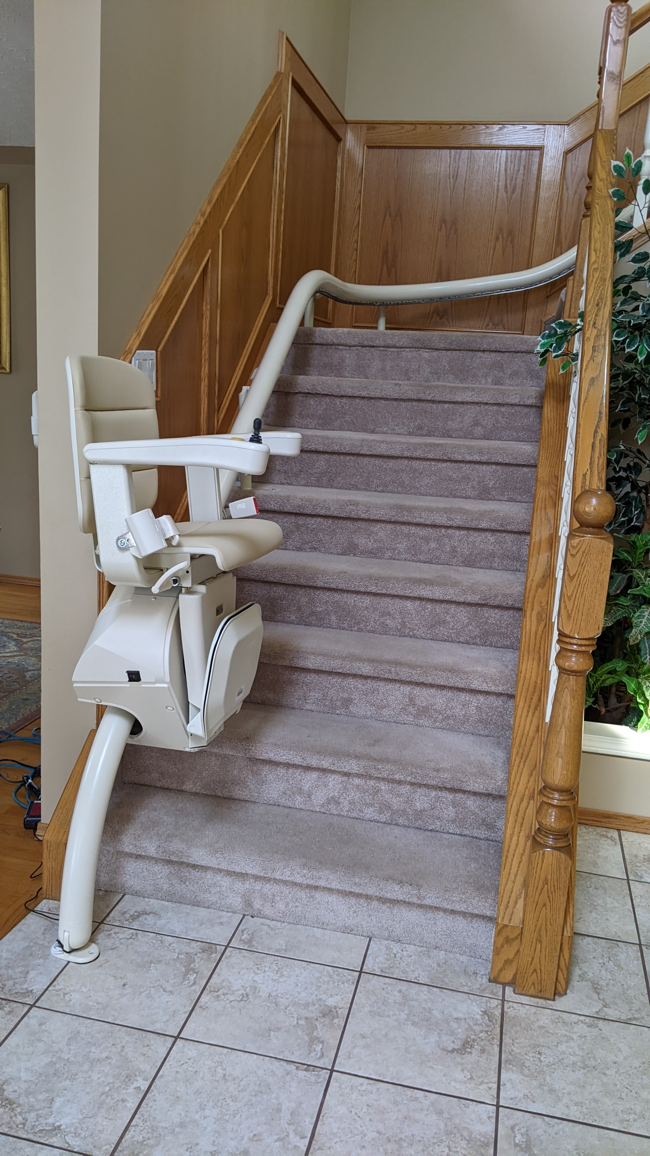CurvedStairliftInstallation